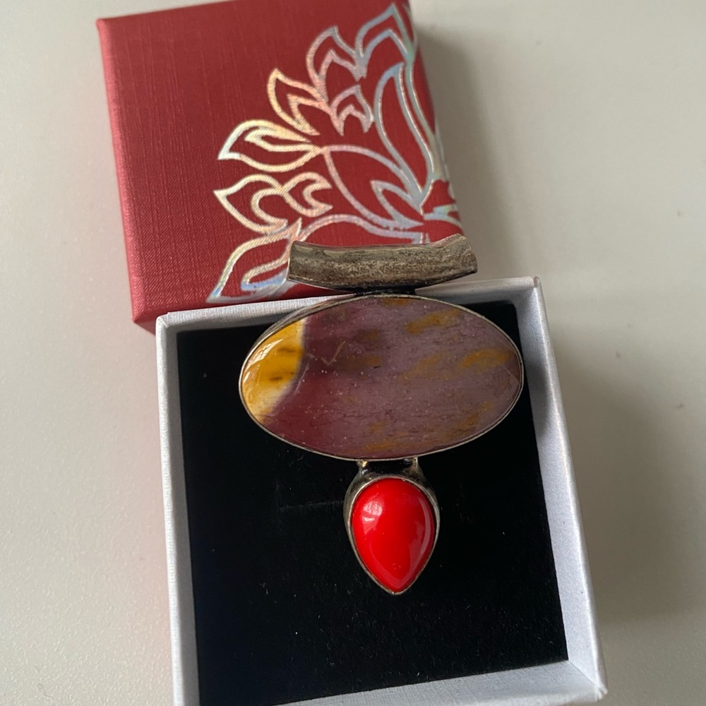 Vintage 925 Silver and Genuine Stones Pendant 🎁